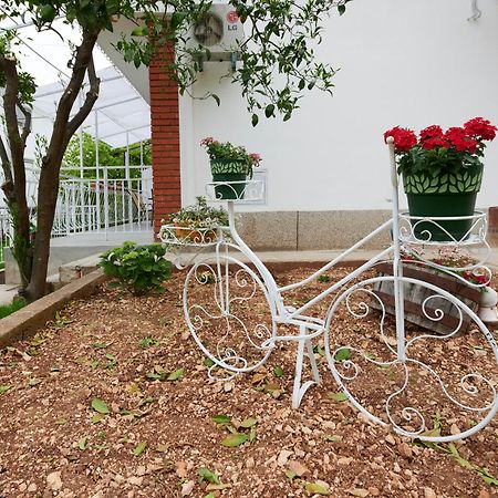 New 4* Apartman Zoa In Trogir Exterior photo
