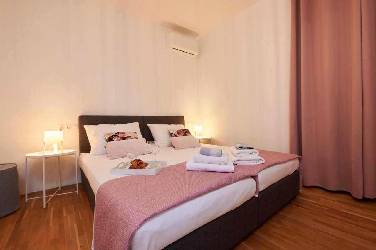 New 4* Apartman Zoa In Trogir Exterior photo