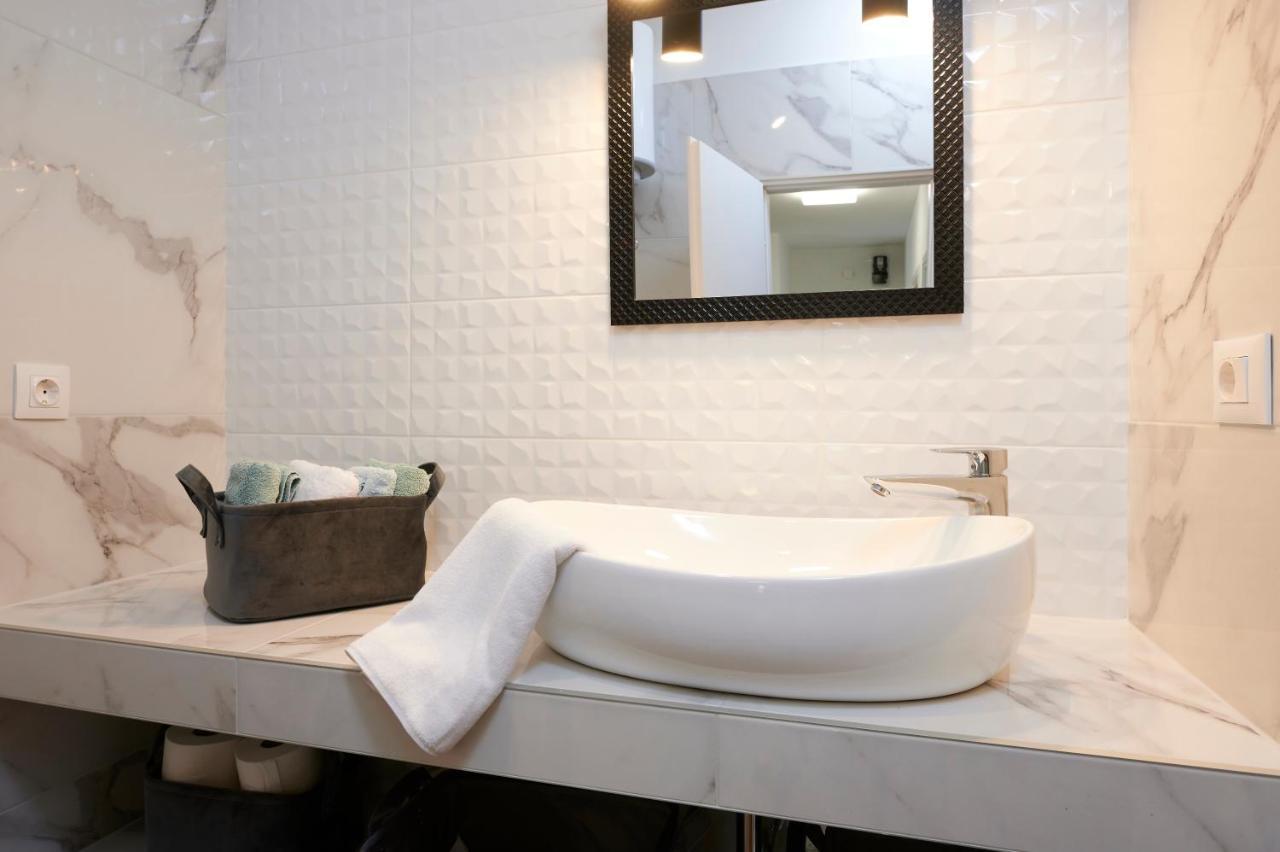 New 4* Apartman Zoa In Trogir Exterior photo